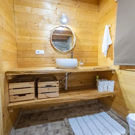 Moutain Wood Village Apartment Madalena (Azores)